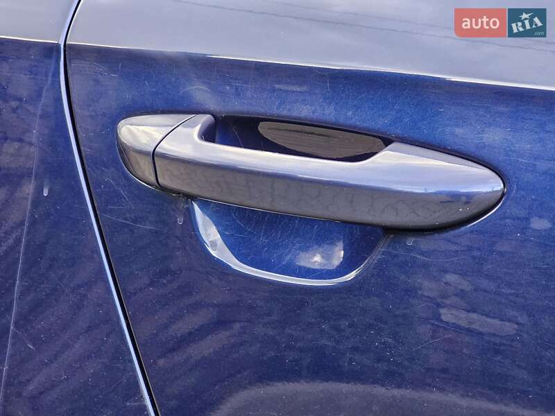 Универсал Volkswagen Passat 2009 в Стрые