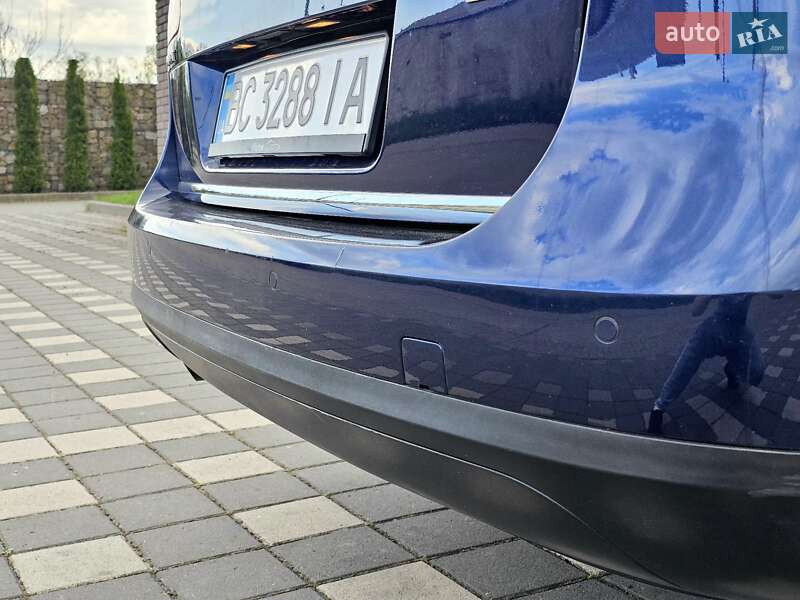 Универсал Volkswagen Passat 2009 в Стрые