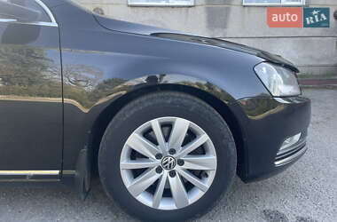 Универсал Volkswagen Passat 2011 в 