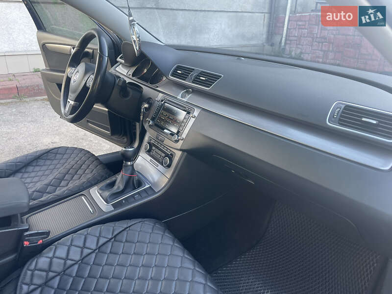 Универсал Volkswagen Passat 2011 в Виннице