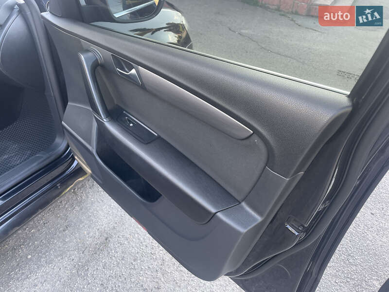 Универсал Volkswagen Passat 2011 в Виннице