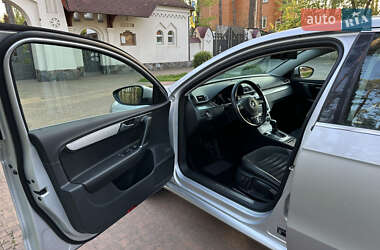 Седан Volkswagen Passat 2012 в 