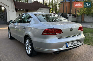 Седан Volkswagen Passat 2012 в 