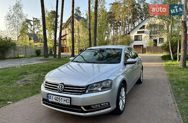 Седан Volkswagen Passat 2012 в 