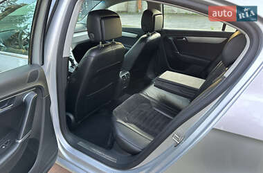 Седан Volkswagen Passat 2012 в 