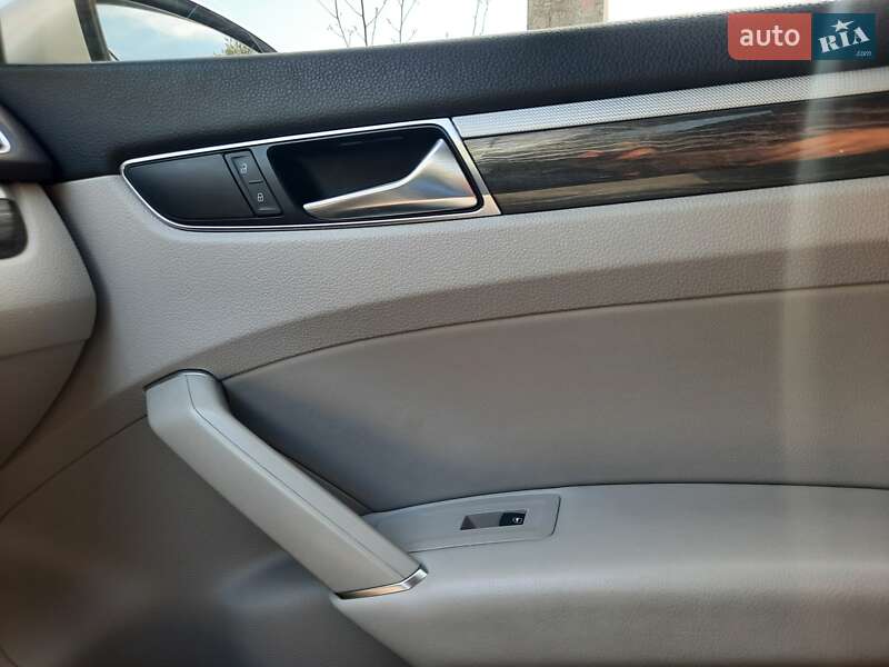 Седан Volkswagen Passat 2017 в Ивано-Франковске фото 15 Седан Volkswagen Passat 2017 в Ивано-Франковске