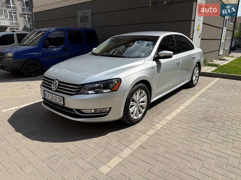 Седан Volkswagen Passat 2014 в Киеве