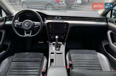 Седан Volkswagen Passat 2017 в 