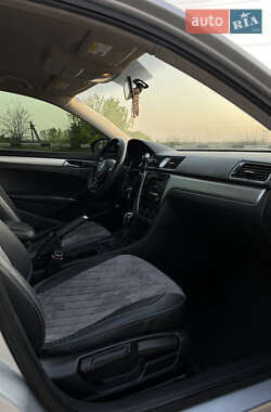 Седан Volkswagen Passat 2016 в 