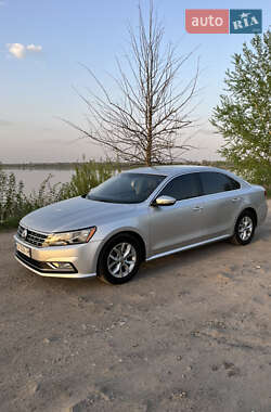 Седан Volkswagen Passat 2016 в 