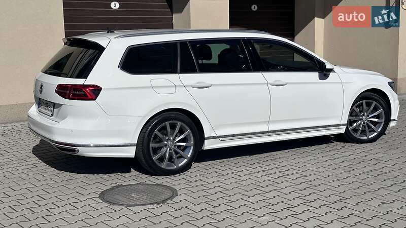 Универсал Volkswagen Passat 2018 в Хмельницком