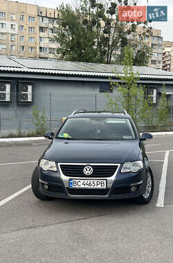Універсал Volkswagen Passat 2006 в 