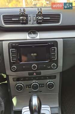 Универсал Volkswagen Passat 2012 в 