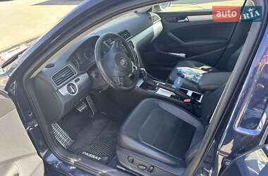 Седан Volkswagen Passat 2011 в 