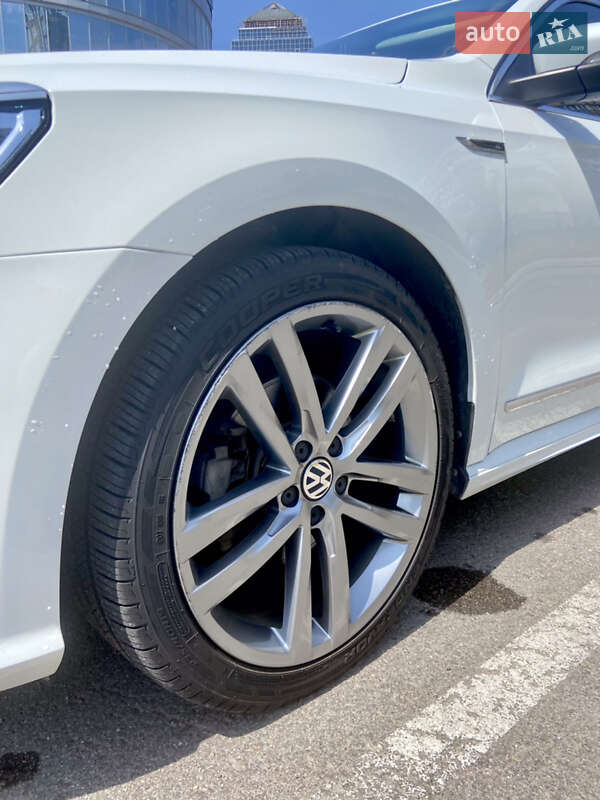Седан Volkswagen Passat 2016 в Запоріжжі