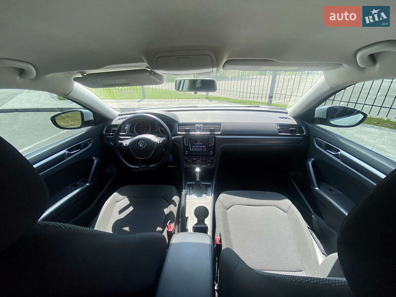 Седан Volkswagen Passat 2016 в Запоріжжі