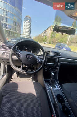 Седан Volkswagen Passat 2016 в 