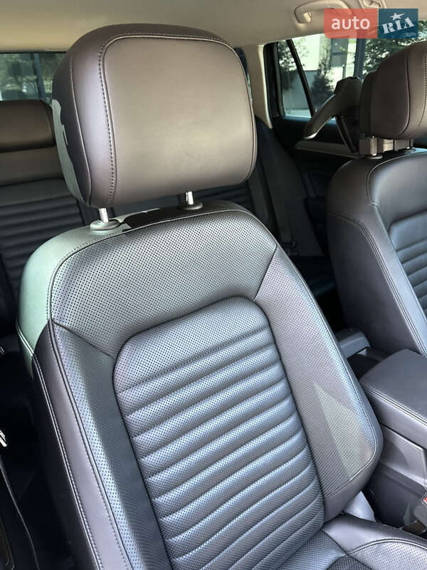 Универсал Volkswagen Passat 2018 в Львове