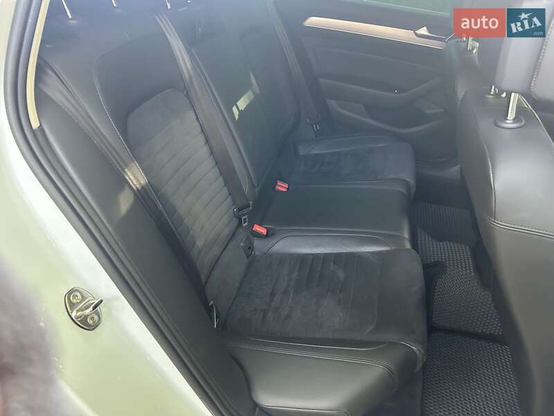Універсал Volkswagen Passat 2018 в Ковелі фото 24 Універсал Volkswagen Passat 2018 в Ковелі