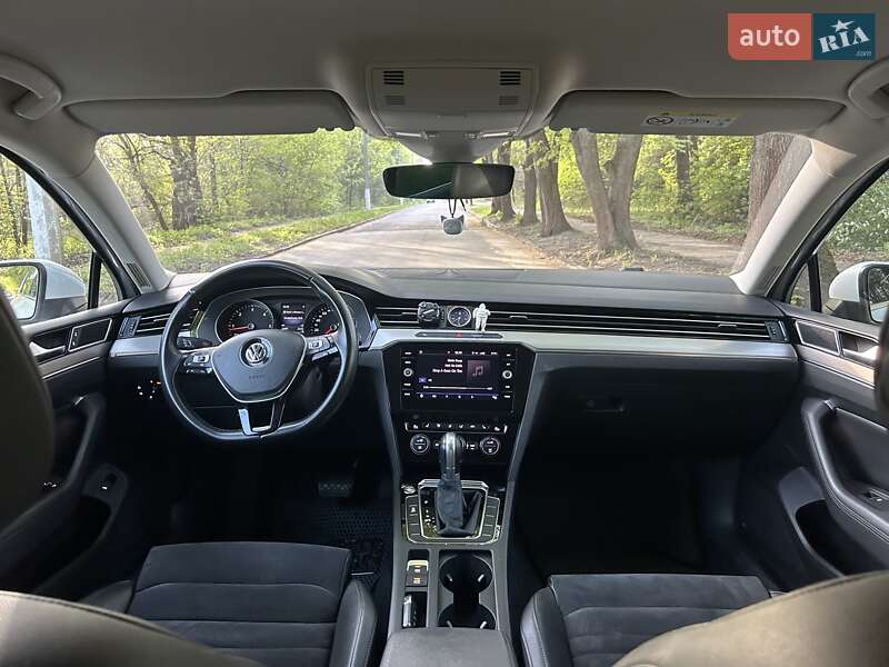 Універсал Volkswagen Passat 2018 в Ковелі фото 21 Універсал Volkswagen Passat 2018 в Ковелі
