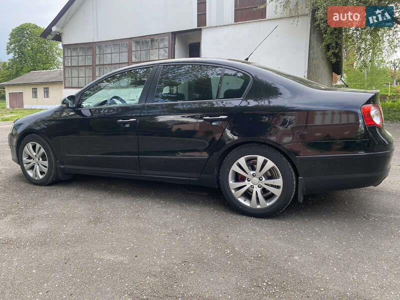 Седан Volkswagen Passat 2005 в Городенке