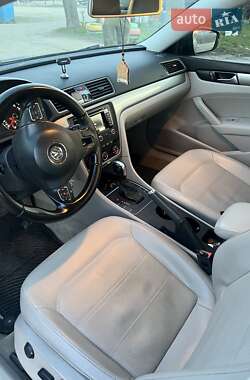 Седан Volkswagen Passat 2013 в 