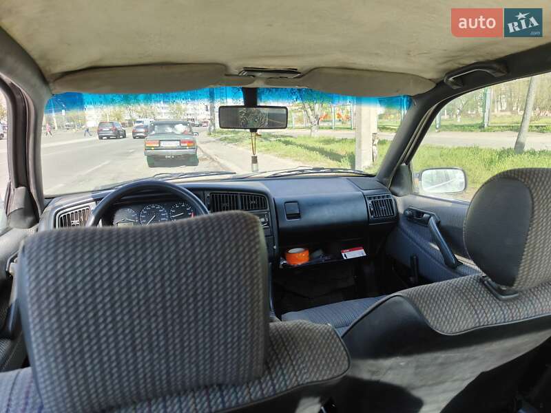 Седан Volkswagen Passat 1991 в Броварах