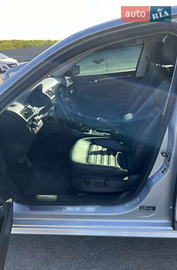 Седан Volkswagen Passat 2014 в 