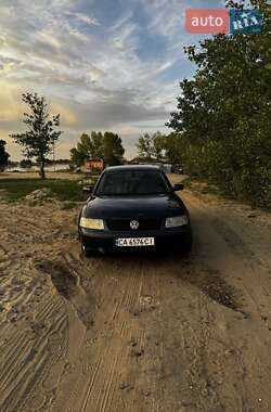 Седан Volkswagen Passat 1996 в 