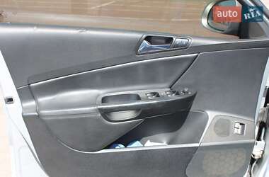 Седан Volkswagen Passat 2006 в 