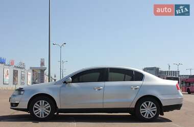 Седан Volkswagen Passat 2006 в 