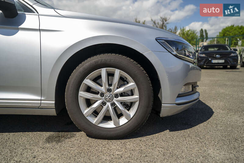 Універсал Volkswagen Passat 2018 в Києві фото 6 Універсал Volkswagen Passat 2018 в Києві