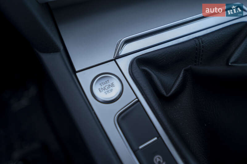 Універсал Volkswagen Passat 2018 в Києві фото 34 Універсал Volkswagen Passat 2018 в Києві