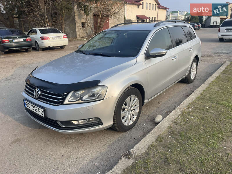 Универсал Volkswagen Passat 2011 в 
