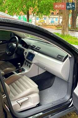 Универсал Volkswagen Passat 2009 в 