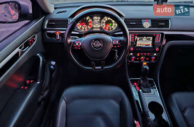 Седан Volkswagen Passat 2016 в 