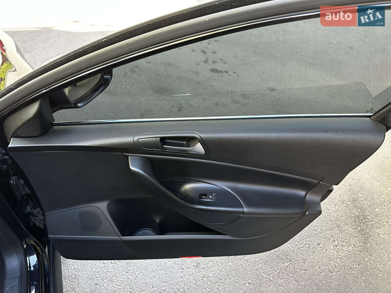 Универсал Volkswagen Passat 2009 в Днепре