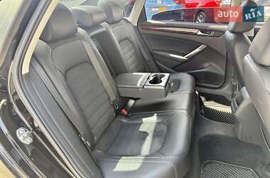 Седан Volkswagen Passat 2012 в 