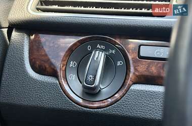 Седан Volkswagen Passat 2012 в 