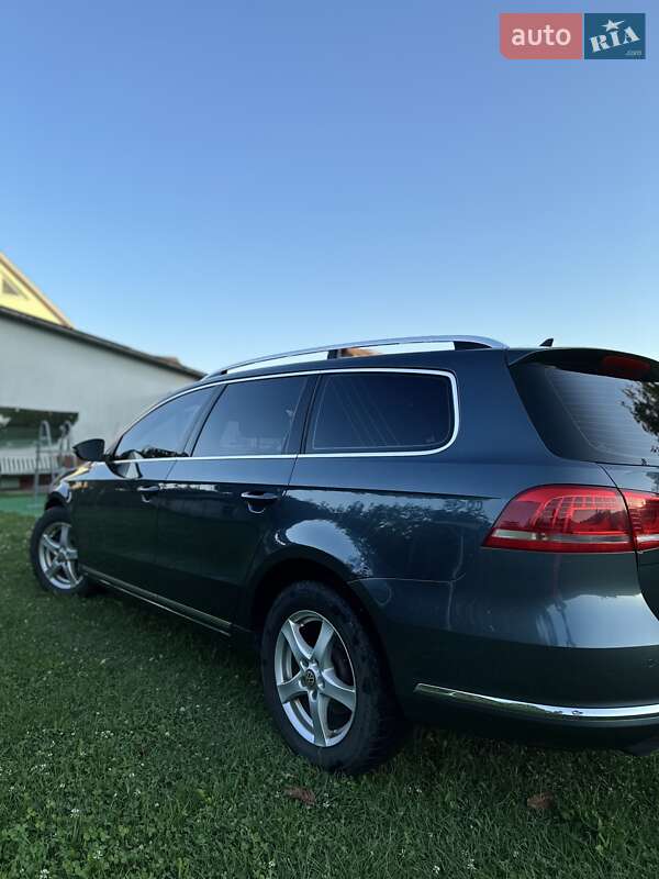 Универсал Volkswagen Passat 2012 в Тячеве