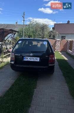 Универсал Volkswagen Passat 2004 в 