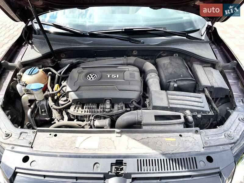 Седан Volkswagen Passat 2013 в Одессе
