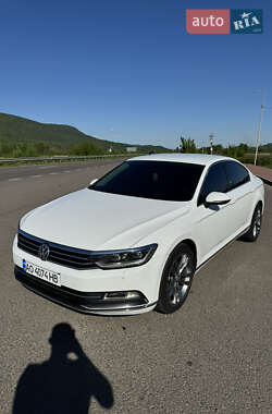 Седан Volkswagen Passat 2016 в Виноградове