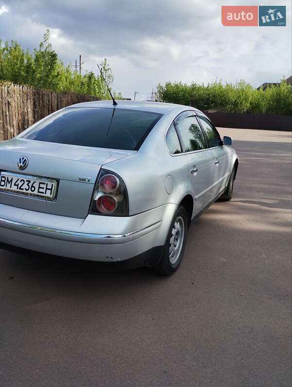 Седан Volkswagen Passat 2002 в Сумах