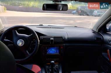 Седан Volkswagen Passat 2002 в 