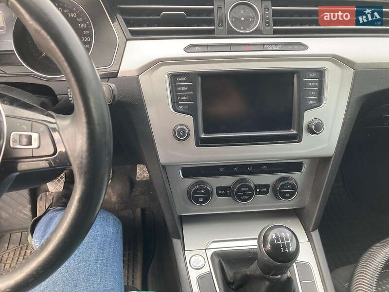 Универсал Volkswagen Passat 2016 в Мукачево