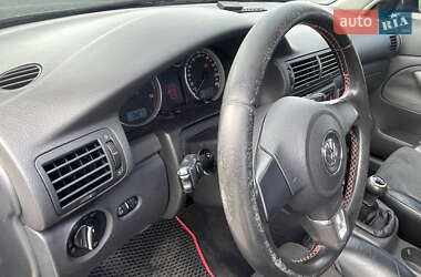 Універсал Volkswagen Passat 2005 в 