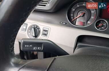 Седан Volkswagen Passat 2005 в 
