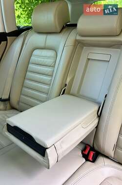 Универсал Volkswagen Passat 2012 в 