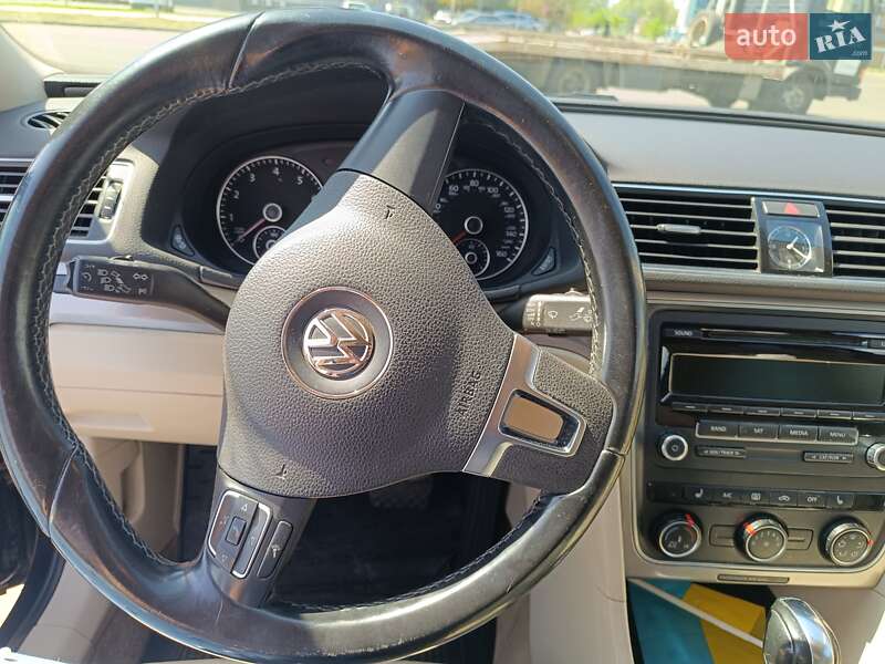 Седан Volkswagen Passat 2014 в Черкасах